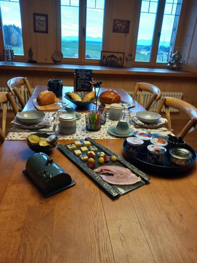 Bed and Breakfast Les Abeilles Romont Zewnętrze zdjęcie